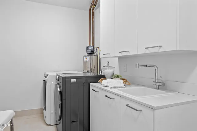 $2,299,000 | 432 North Oakhurst Drive, Unit 104, Beverly Hills, CA 90210