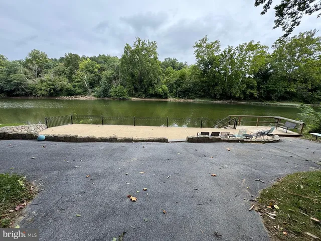 $2,100 | 1298 Queens Highway, Front Royal, VA 22630