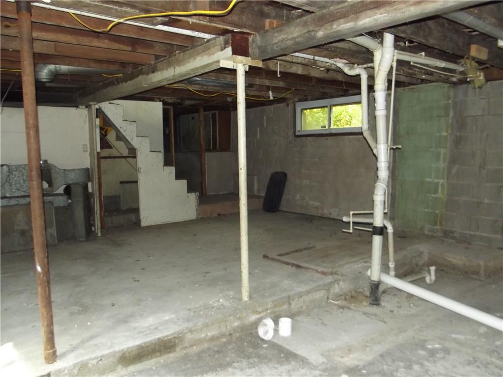 4321 Mann Road Indianapolis, IN 46221 - Photo 9 of 12 Gallery Image 9