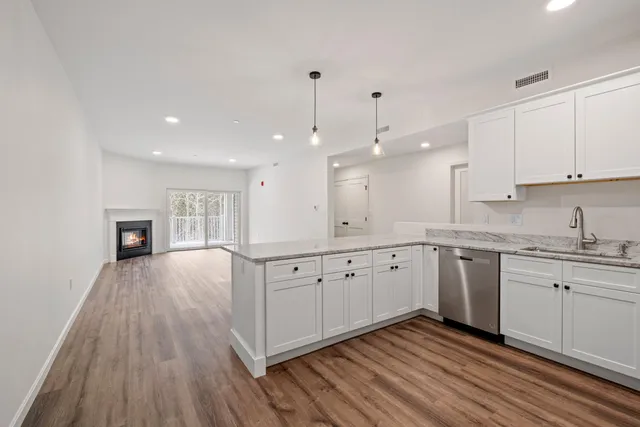 $540,000 | 16 Twin Tip Terrace, Unit 2, Lincoln, NH 03251