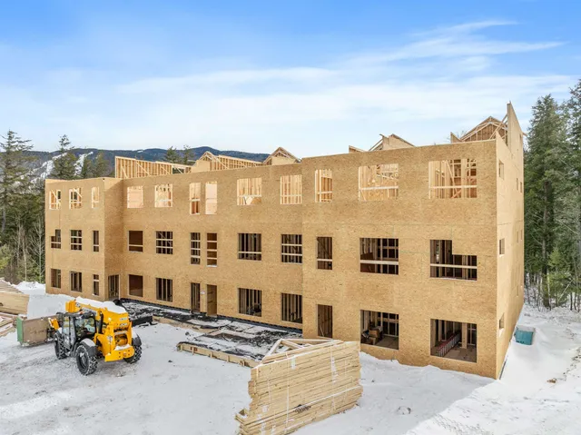 $540,000 | 16 Twin Tip Terrace, Unit 2, Lincoln, NH 03251