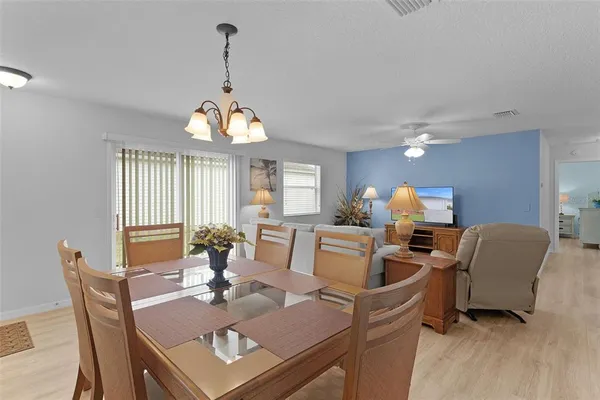 $300,000 | 2050 Fairview Lane, The Villages, FL 32162