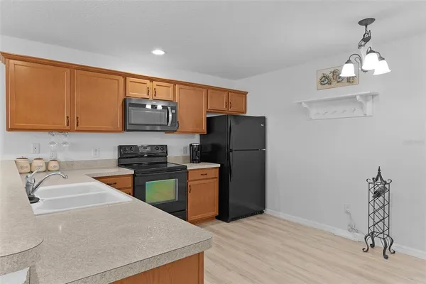 $300,000 | 2050 Fairview Lane, The Villages, FL 32162