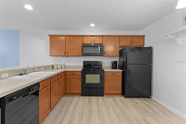 $300,000 | 2050 Fairview Lane, The Villages, FL 32162