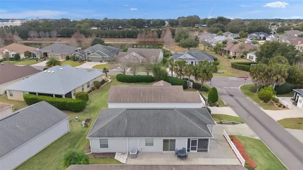 $300,000 | 2050 Fairview Lane, The Villages, FL 32162