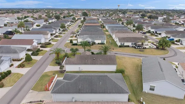 $300,000 | 2050 Fairview Lane, The Villages, FL 32162