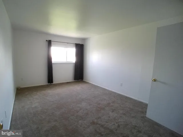 $1,850 | 1030 Warwick Court, Sterling, VA 20164