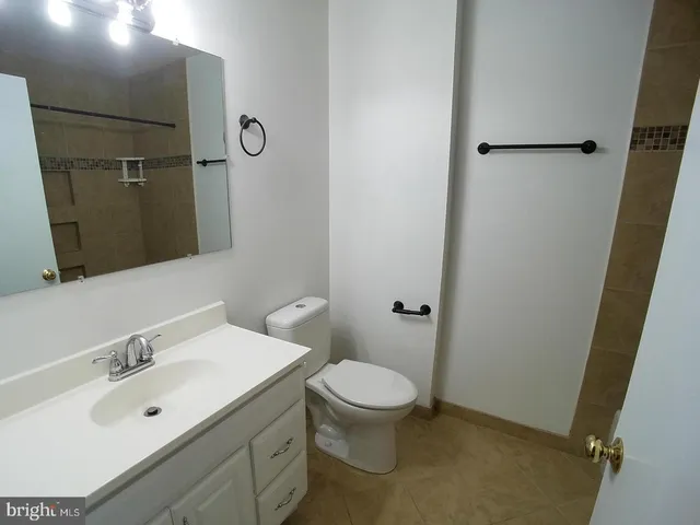 $1,850 | 1030 Warwick Court, Sterling, VA 20164