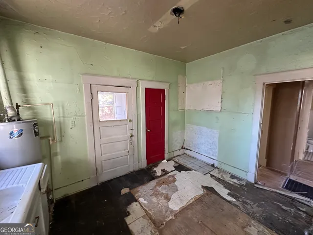 $325,000 | 628 East 48th Street, Savannah, GA 31405