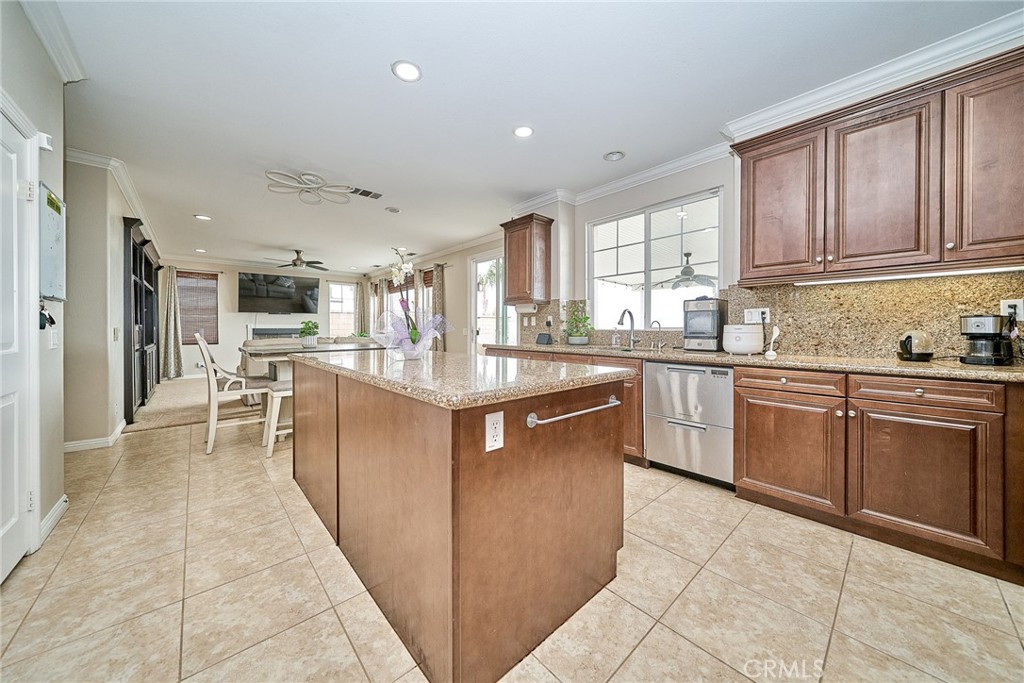 12721 Mediterranean Drive Rancho Cucamonga, CA 91739 - Photo 14 of 68
