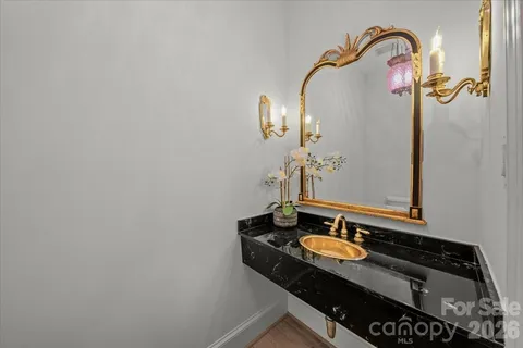 $900,000 | 7520 Celtic Court, Charlotte, NC 28277