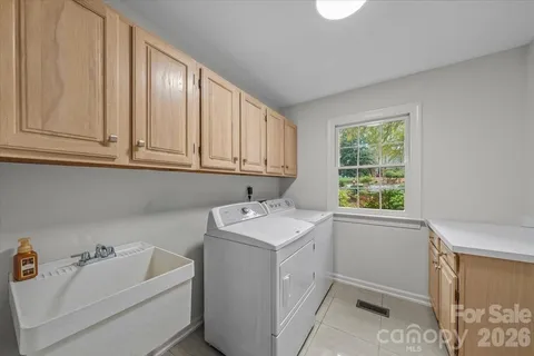 $900,000 | 7520 Celtic Court, Charlotte, NC 28277