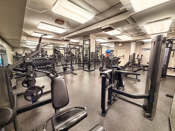 $269,000 | 211 East Ohio Street, Unit 1804, Chicago, IL 60611