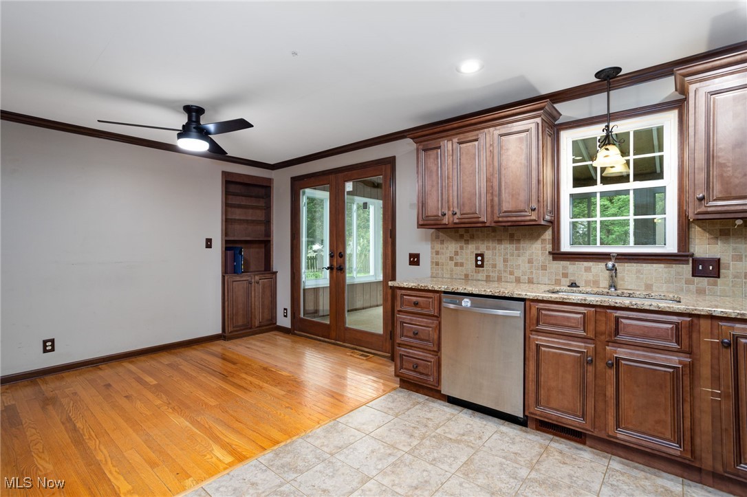 2376 Burnham Road Akron, OH 44333 - Photo 10 of 35 Gallery Image 10