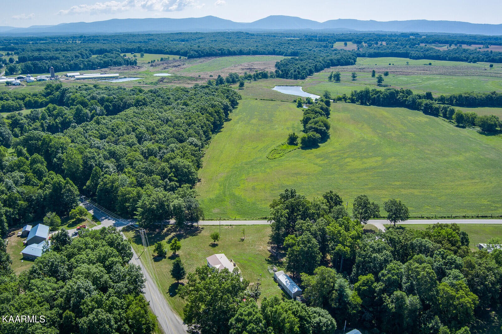 2319 Brewer Road Crossville, TN 38572 - Photo 9 of 22 Gallery Image 9