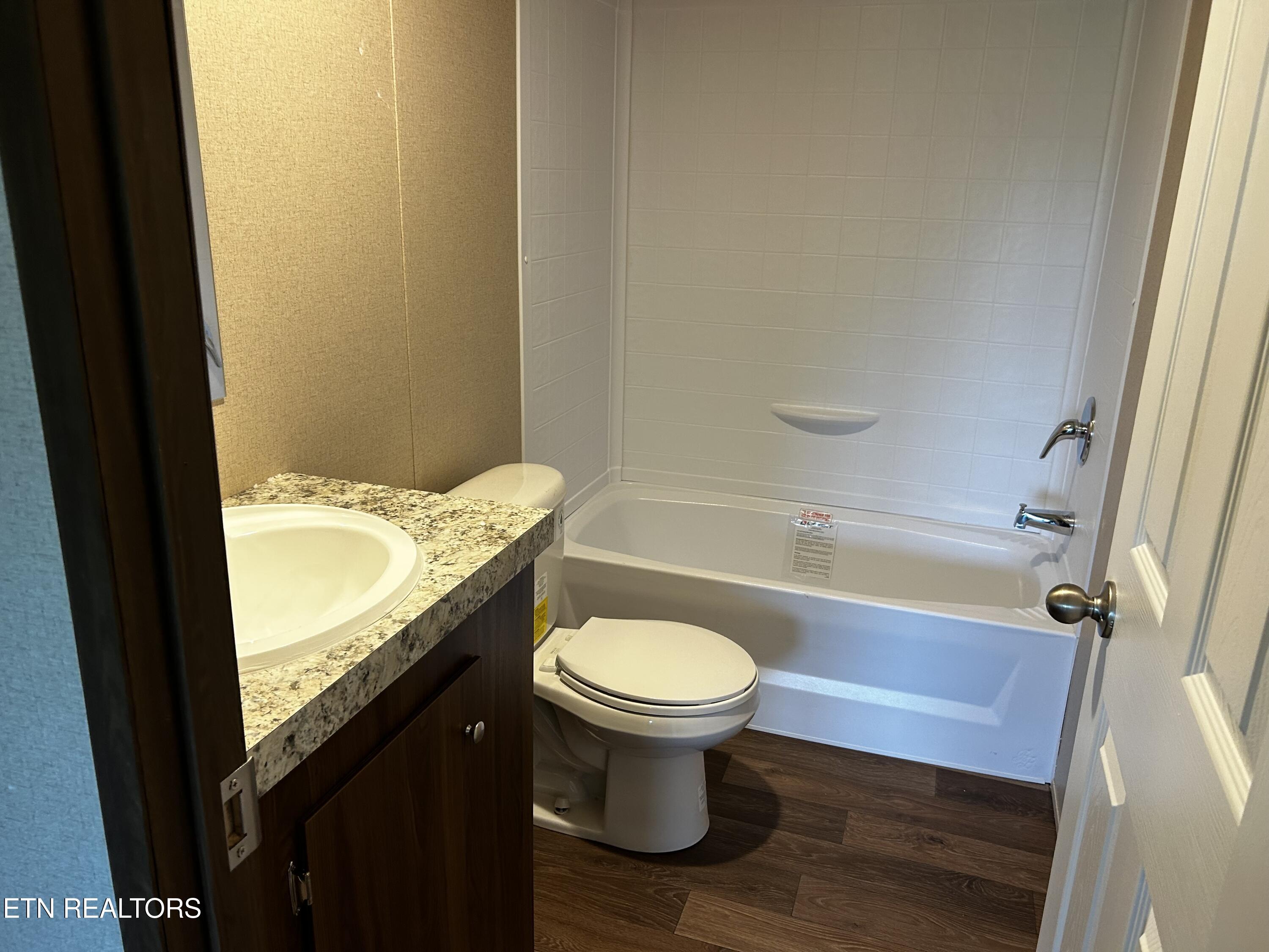 418 Oak Grove Road Madisonville, TN 37354 - Photo 10 of 14 IMG_8528