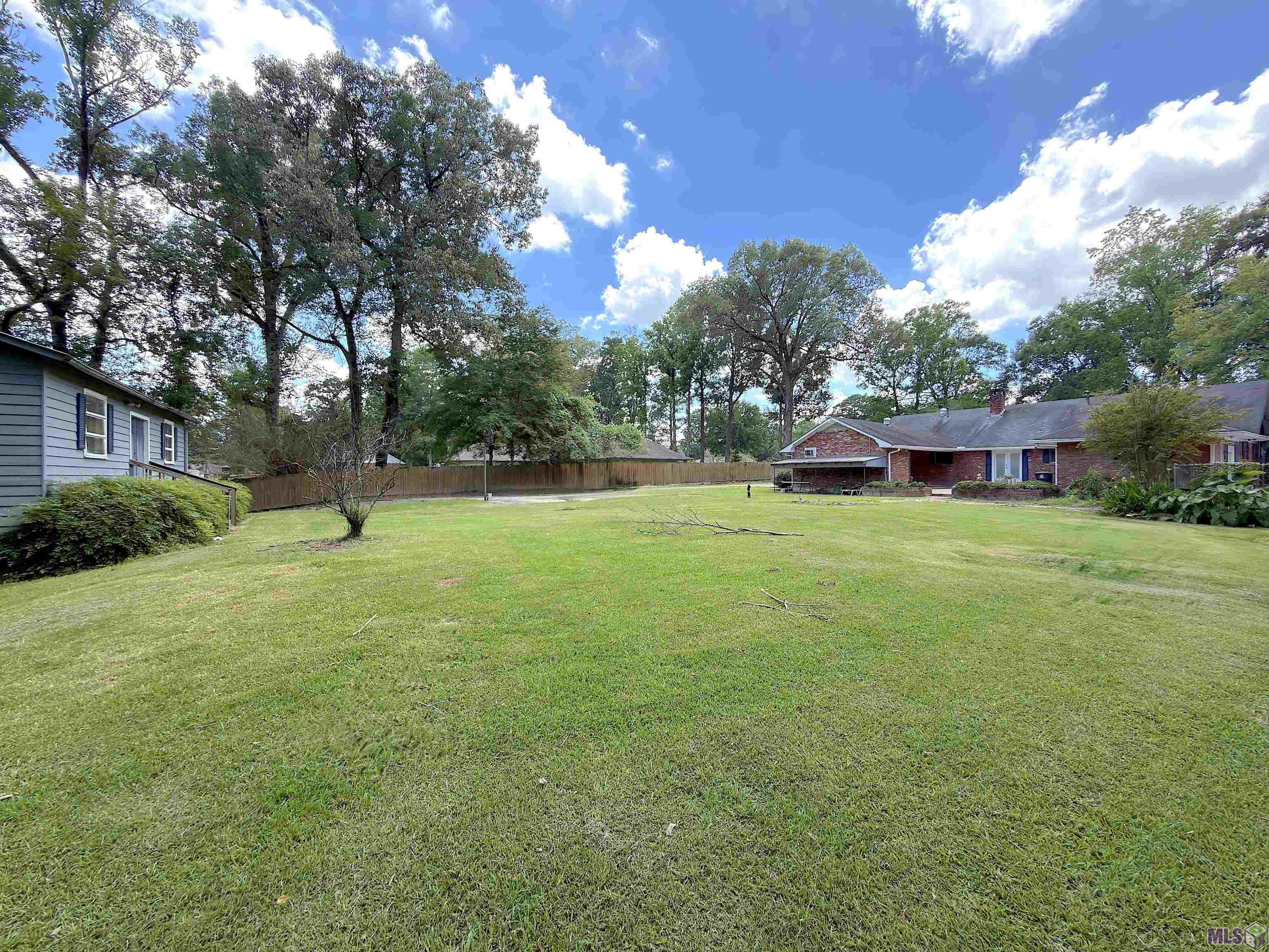 12050 Foster Road Baton Rouge, LA 70811 - Photo 3 of 10 Gallery Image 3