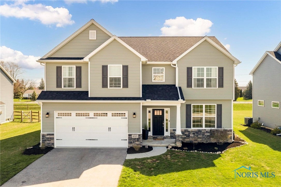 1007 Stoneleigh Road Perrysburg, OH 43551 - Photo 1 of 43 Gallery Image 1