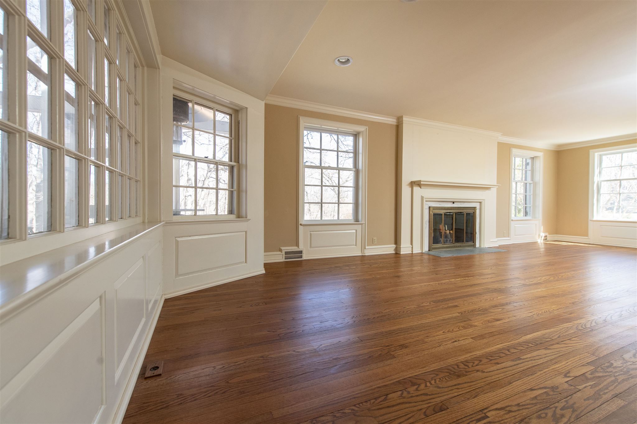 13718 Hardisty Road Fort Wayne, IN 46845 - Photo 6 of 36 Gallery Image 6