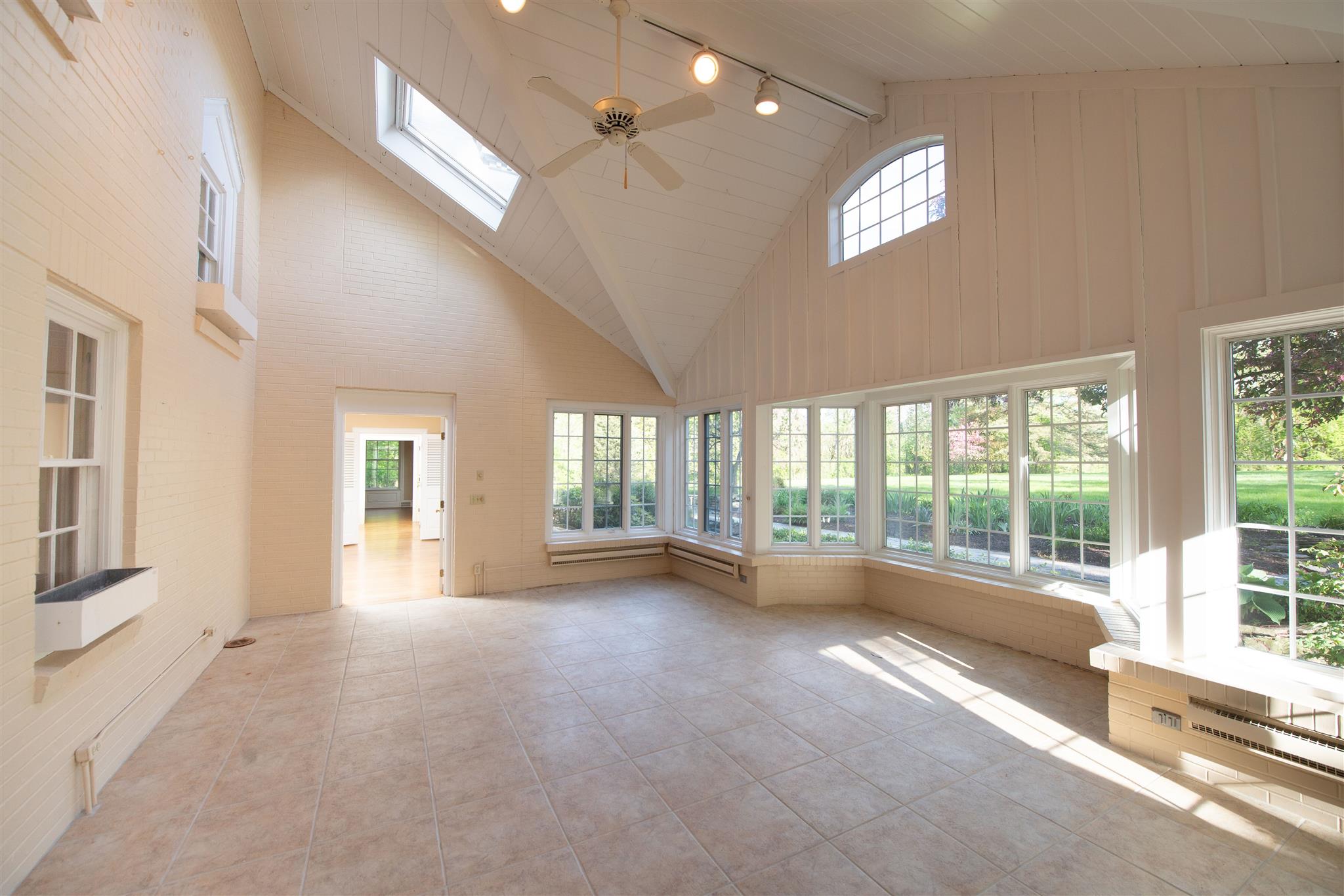 13718 Hardisty Road Fort Wayne, IN 46845 - Photo 10 of 36 Gallery Image 10