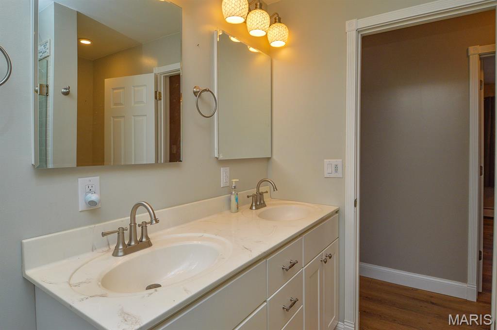 370 Hall Lane Sorento, IL 62086 - Photo 35 of 45 Gallery Image 35