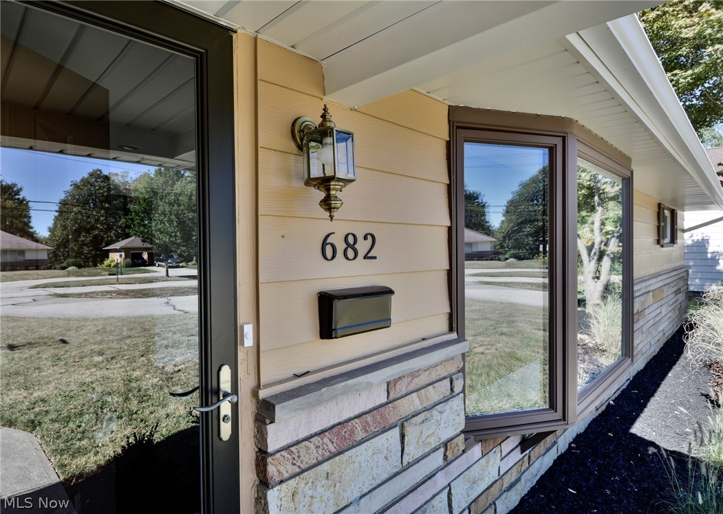 682 Edgewood Road Cleveland, OH 44143 - Photo 2 of 17 Gallery Image 2