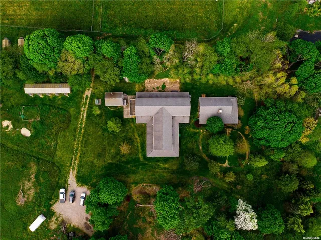 $8,050,000 | 3994 Sound Avenue, Riverhead, NY 11901