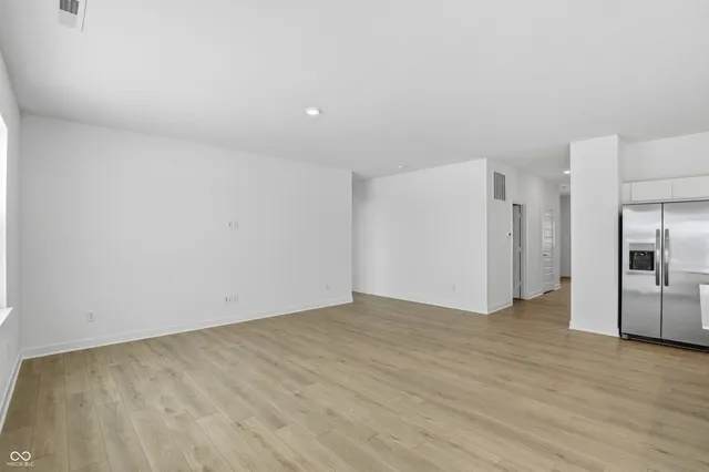 $257,685 | 2404 Dillon Drive, Greenfield, IN 46140