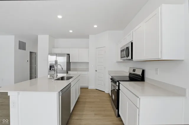 $257,685 | 2404 Dillon Drive, Greenfield, IN 46140