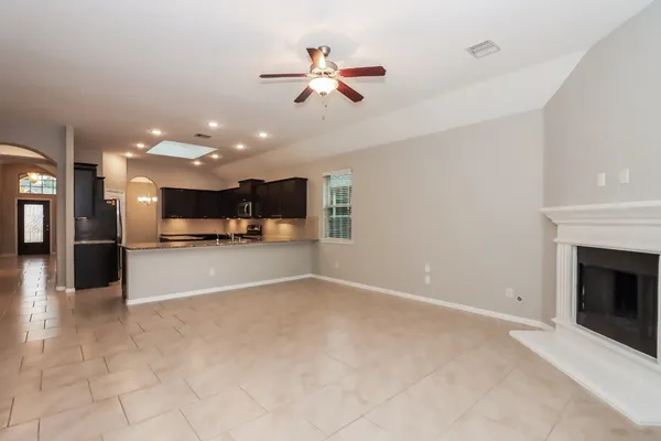 $2,355 | 5518 Glenfield Spring Lane, Spring, TX 77389