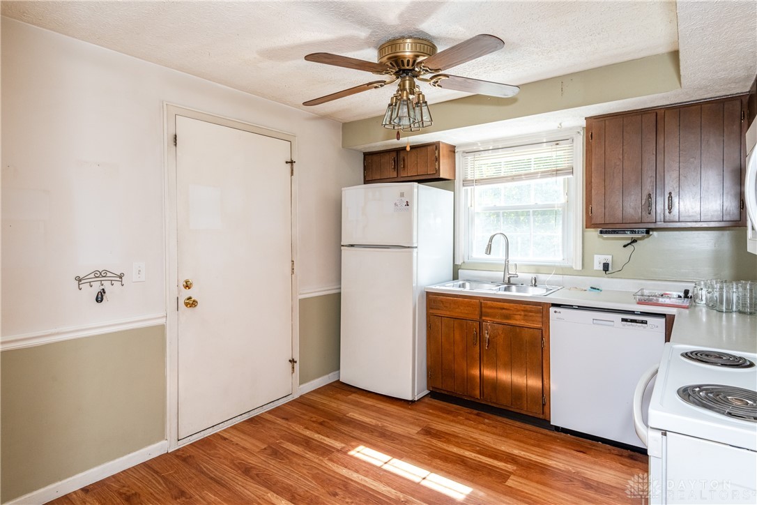 2700 Edna Lane Springfield, OH 45503 - Photo 13 of 37 Gallery Image 13