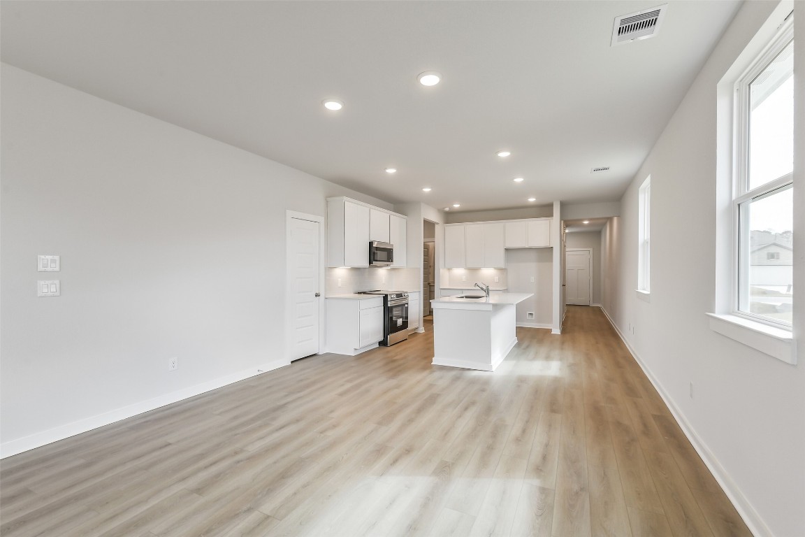 10938 Independence Road Cleveland, TX 77328 - Photo 15 of 37