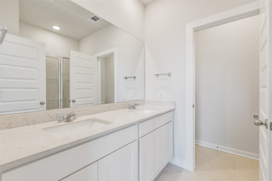 10938 Independence Road Cleveland, TX 77328 - Photo 25 of 37