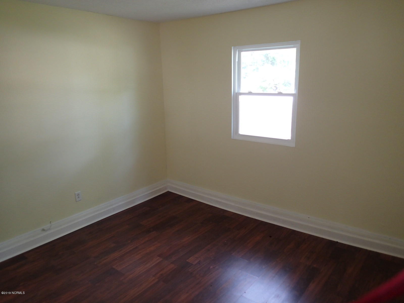 434 Dixon Road New Bern, NC 28560 - Photo 18 of 30 Master Bedroom