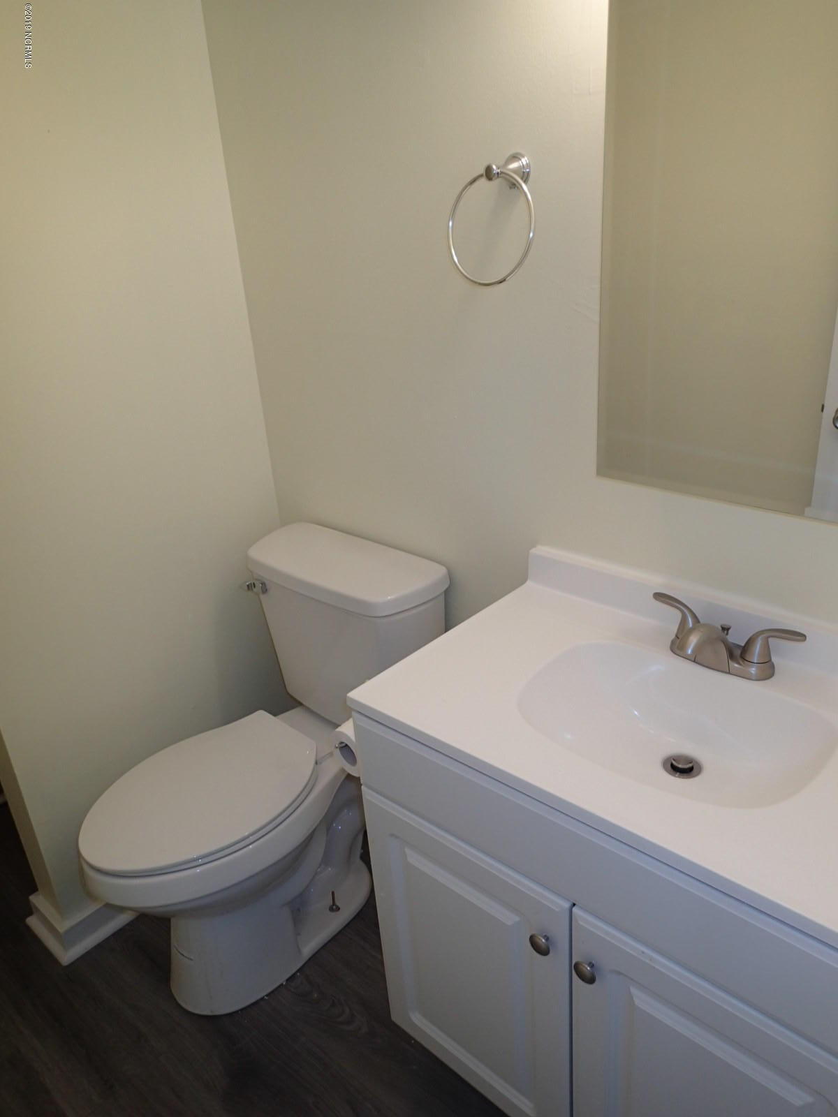 434 Dixon Road New Bern, NC 28560 - Photo 19 of 30 Master Bath