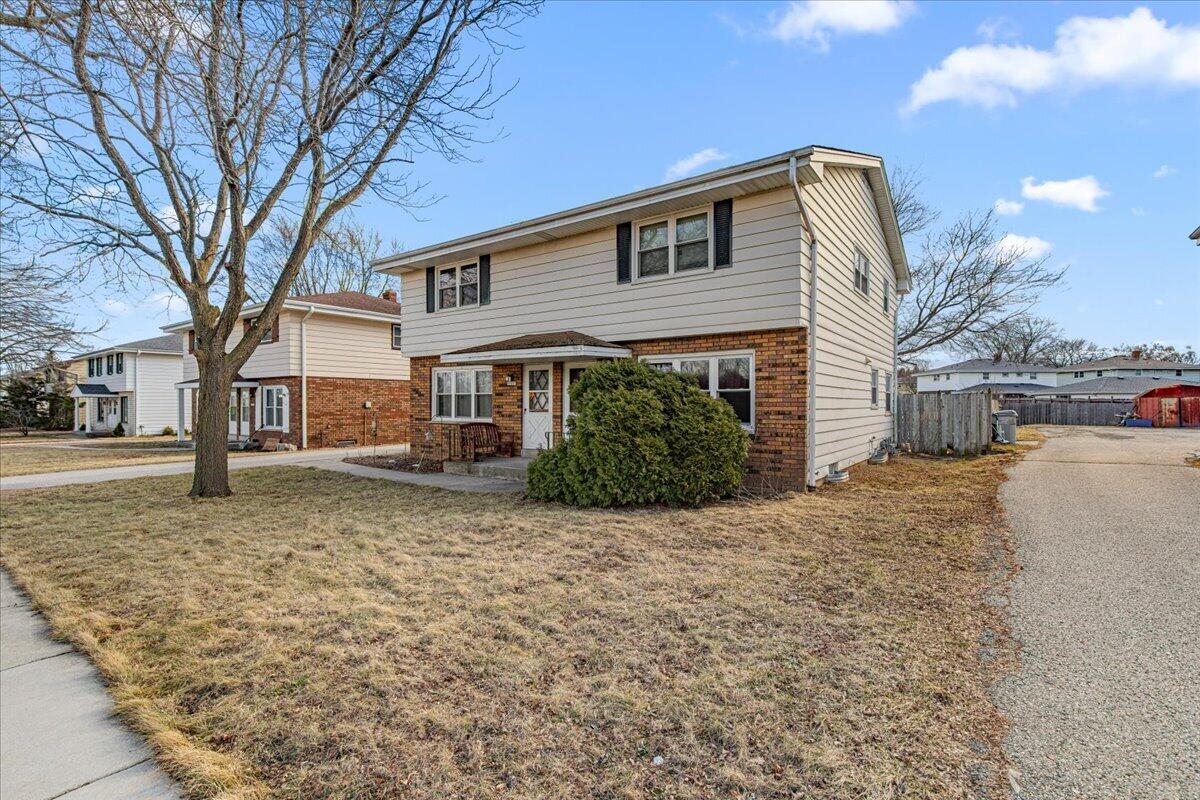 10817 West Appleton Avenue, Unit 10819 Milwaukee, WI 53225 - Photo 3 of 7 03-Appleton Ave-3