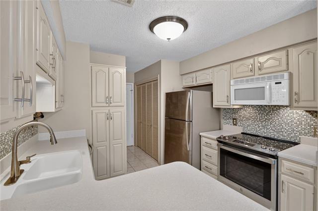 1702 Audubon Trace, Unit 1702 Jefferson, LA 70121 - Photo 6 of 15