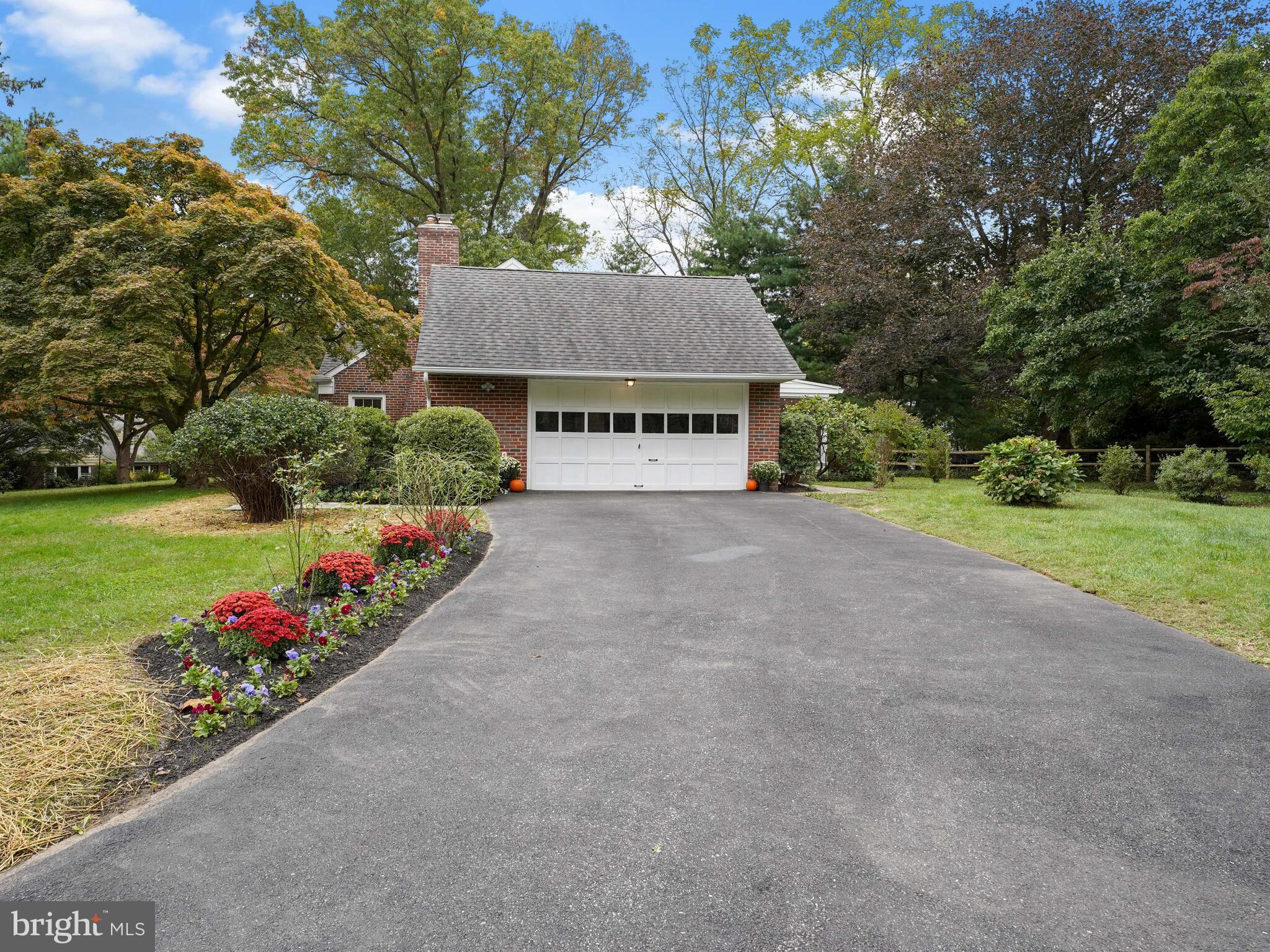 103 Kershaw Road Wallingford, PA 19086 - Photo 30 of 34 Oversized two car garage