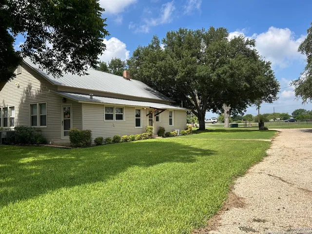 $1,750 | 11170 Highway 1604 Loop, San Antonio, TX 78252