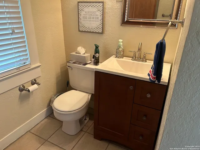 $1,750 | 11170 Highway 1604 Loop, San Antonio, TX 78252