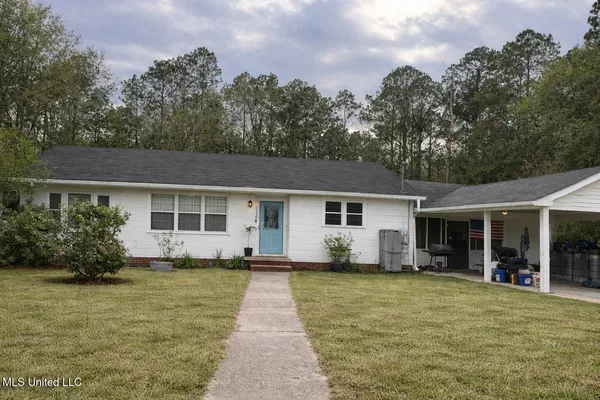 $199,000 | 2212 East Canal Street, Picayune, MS 39466