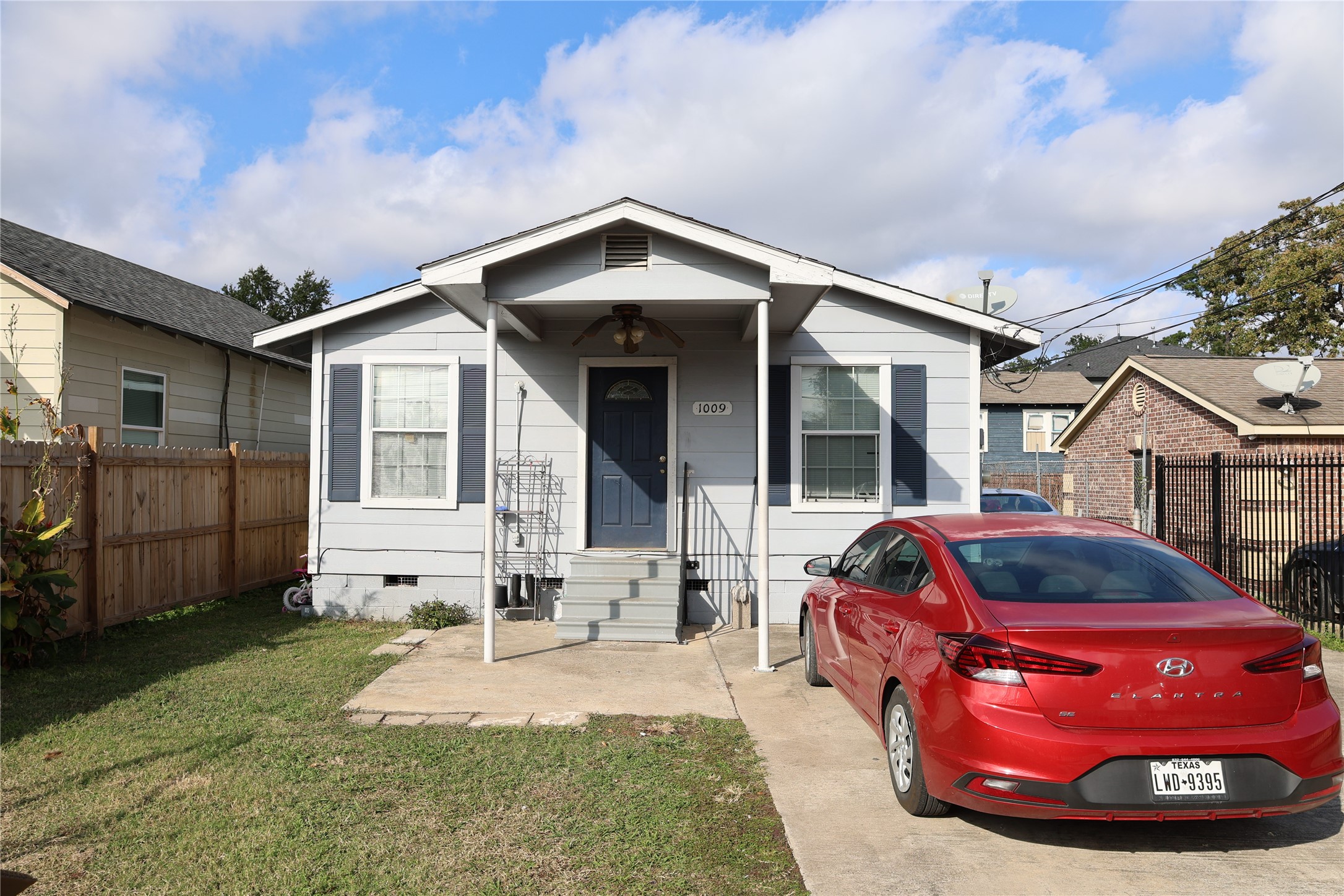 1009 Caplin Street Houston, TX 77022 - Photo 1 of 24 a view of a house with a patio