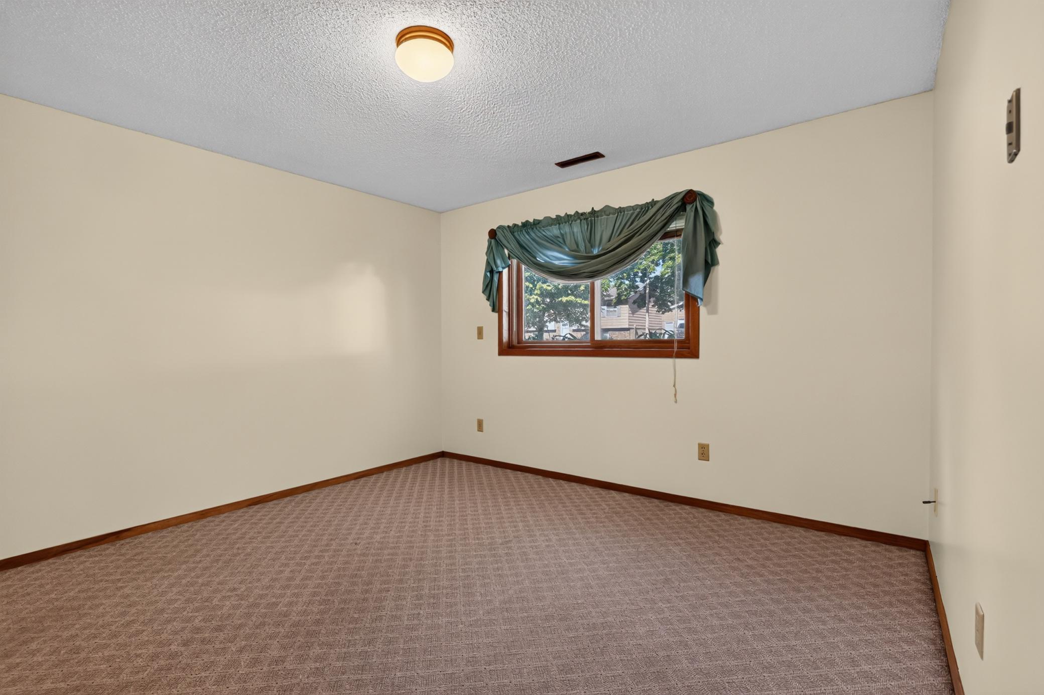 4911 22nd Avenue Northwest Rochester, MN 55901 - Photo 27 of 43