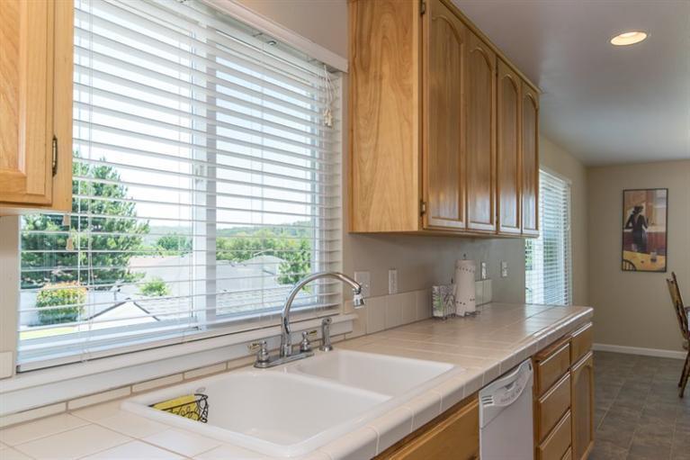 869 Ridgeview Drive Eagle Point, OR 97524 - Photo 13 of 35 Additional Photo