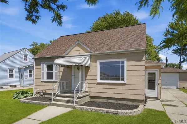 $209,900 | 69 Lepeirs Drive, Tonawanda, NY 14150