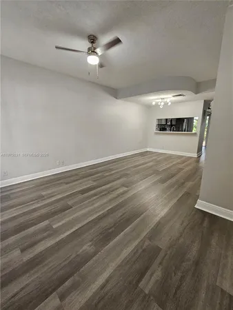 $2,700 | 3305 Cabaret Lane, Unit 3305, Margate, FL 33063