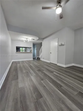 $2,700 | 3305 Cabaret Lane, Unit 3305, Margate, FL 33063