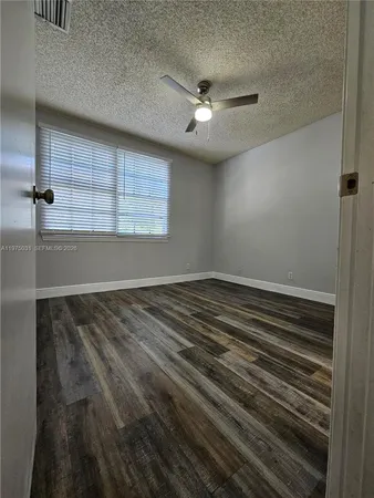 $2,700 | 3305 Cabaret Lane, Unit 3305, Margate, FL 33063