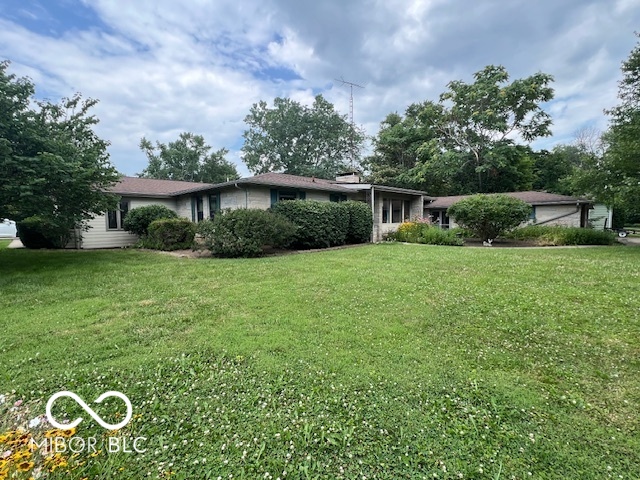 1802 Laurel Drive Columbus, IN 47203 - Photo 4 of 28