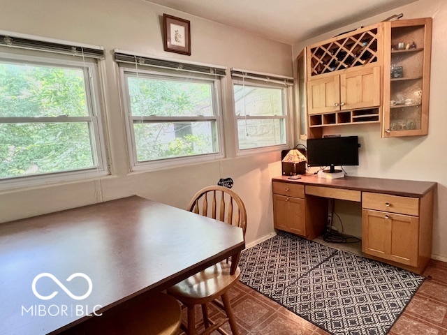 1802 Laurel Drive Columbus, IN 47203 - Photo 9 of 28